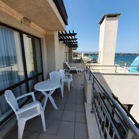 With Sea View In 奥布佐尔